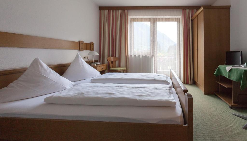 شرنز Hotel Alpenblick المظهر الخارجي الصورة